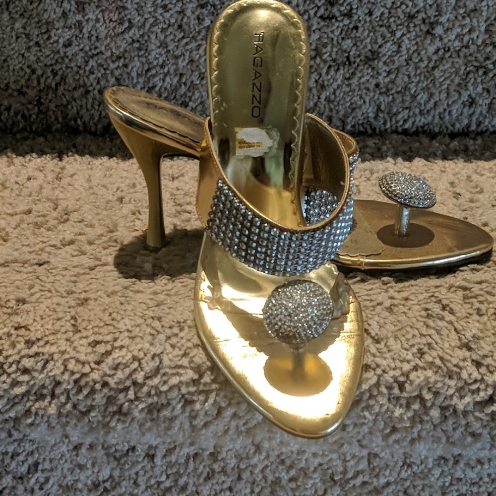 Gold sandals with beautiful rhinestone details